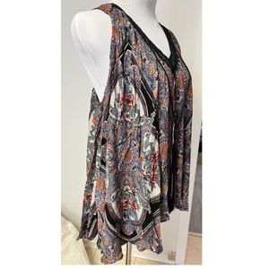 Nostalgia Tank With Lace Trim